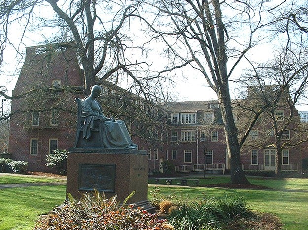 UO graduate school programs rank among the nation’s best | OregonNews
