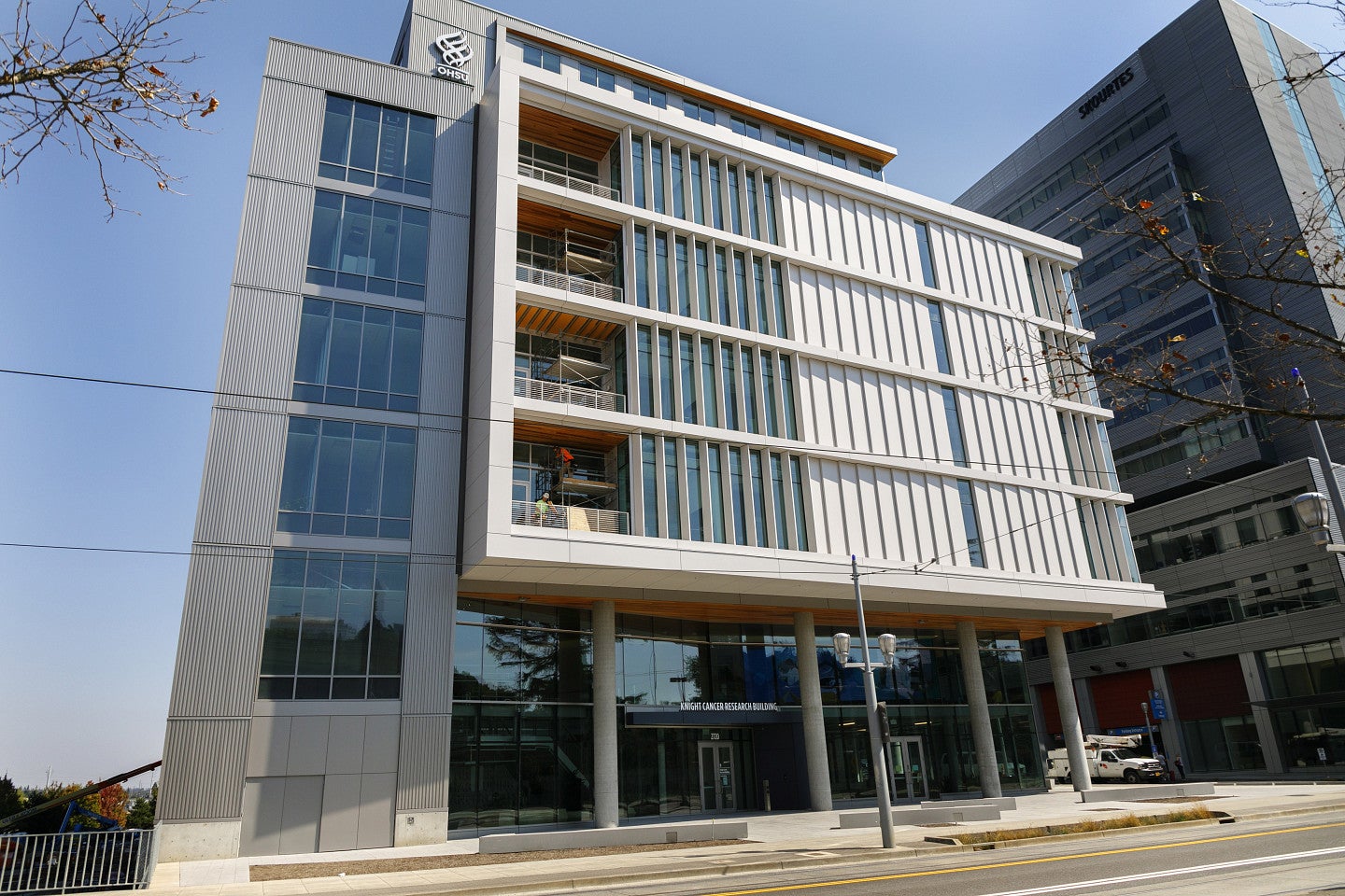 Knight Cancer Research Building