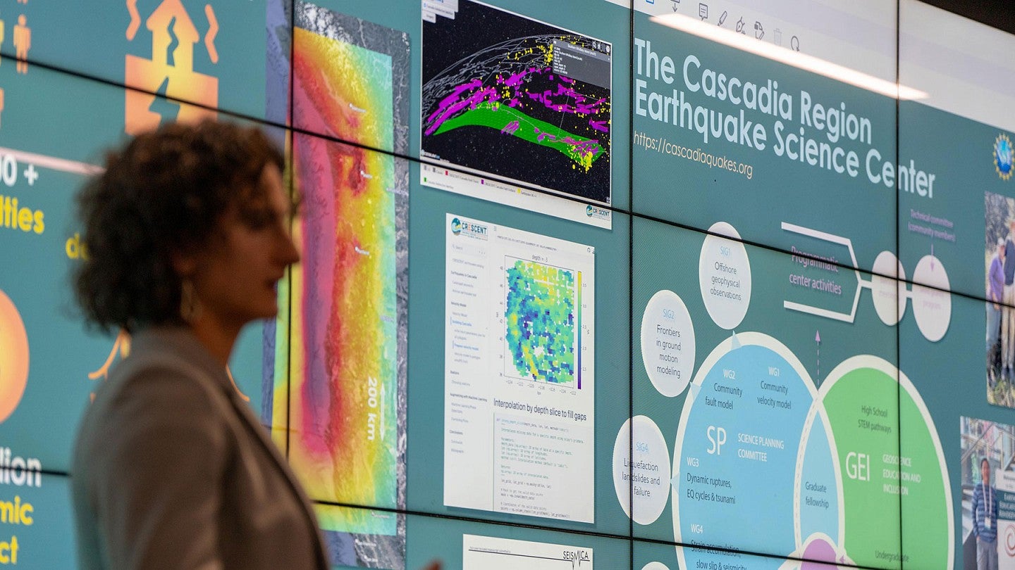 Valerie Sahakian presents graphical information about the Cascadia Region Earthquake Science Center