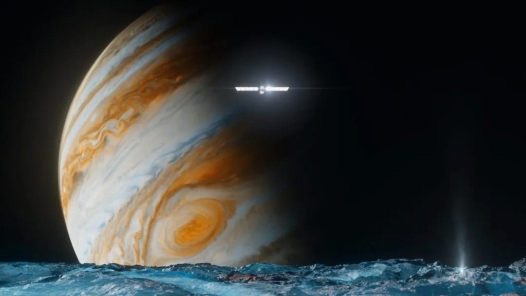 Illustration Europa Clipper near Europa with Jupiter in background