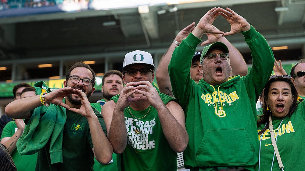 Oregon Duck fans at the Orange Bowl game