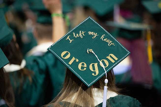 Mortar board that says I left my heart in Oregon Mortar board that says I left my heart in Oregon