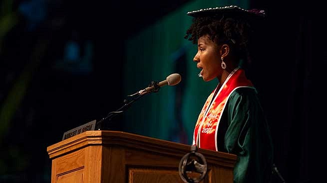 Undergraduate student Jaria Martin inspires students to pave a way for future Ducks Undergraduate student Jaria Martin inspires students to pave a way for future Ducks