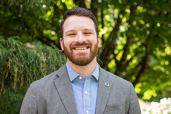 portrait of SOJC professor Henry Wear