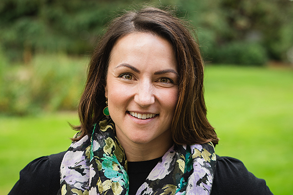 outdoor portrait of Hollie Smith