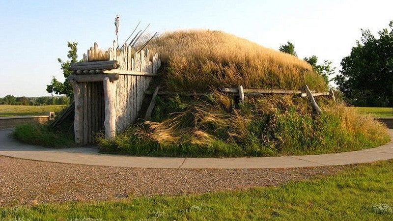 Earth lodge