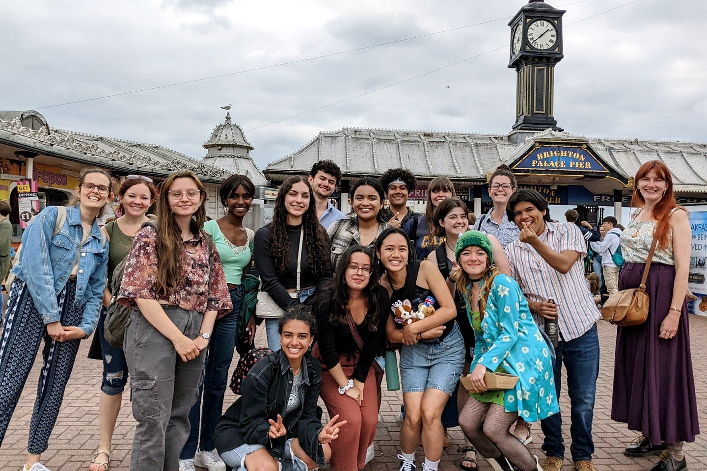 Group of PathwayOregon students at Brighton Beach