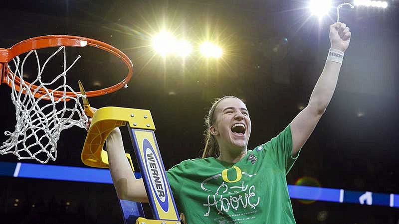 Sabrina cutting down the net