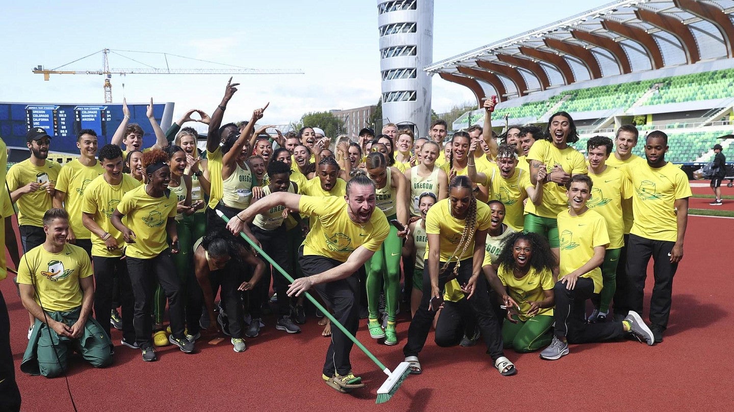 men and women track athletes at hayward field