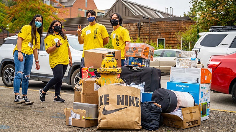 Students during the 2021 Move in week