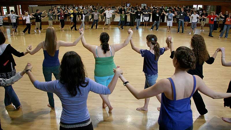 Stangeland Family Youth Choral Academy students participating in the BodySinging class