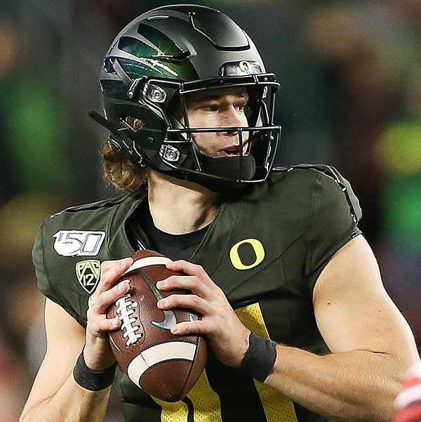 Justin Herbert preparing to make a pass