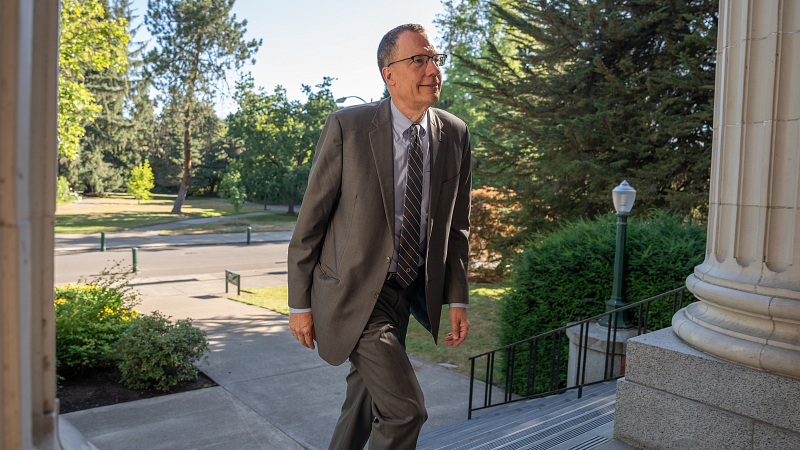 Karl Scholz entering Johnson Hall