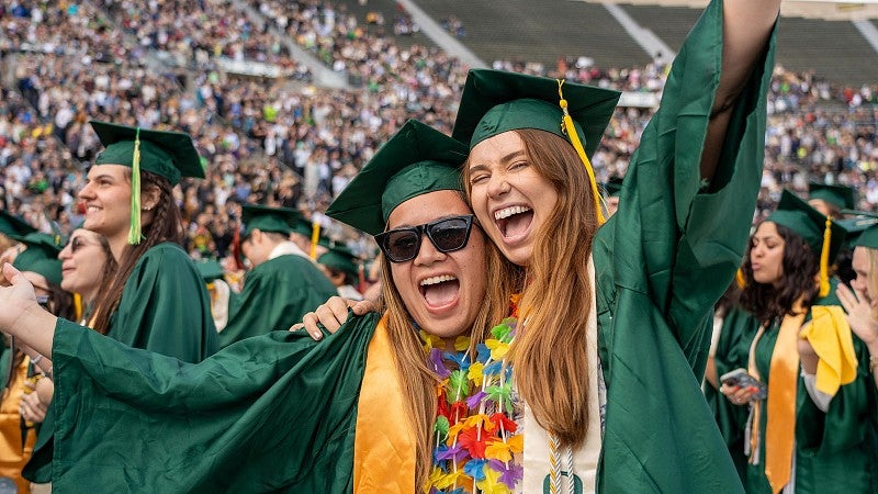 2023 commencement scene