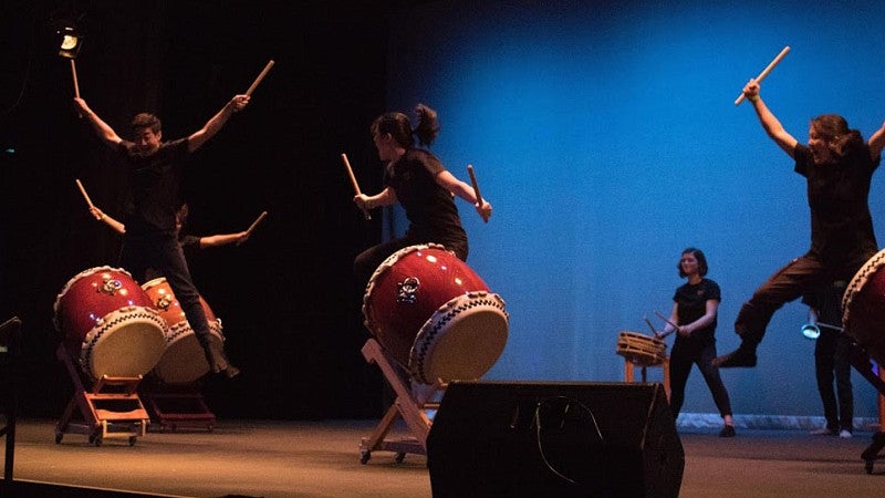 An Ahiru Daiko performance