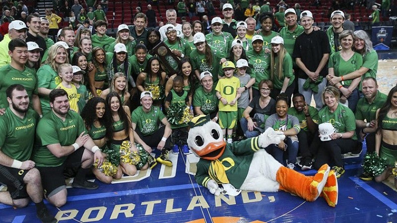 The Duck women's basketball team