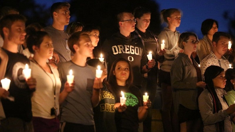 A candlelight vigil Monday night offered a chance to mourn the Roseburg shooting vicitms