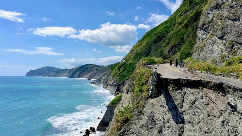 Paved road in Taiwan's coastal range has been broken by an earthquake