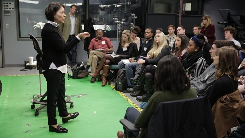 Ann Curry with UO journalism students