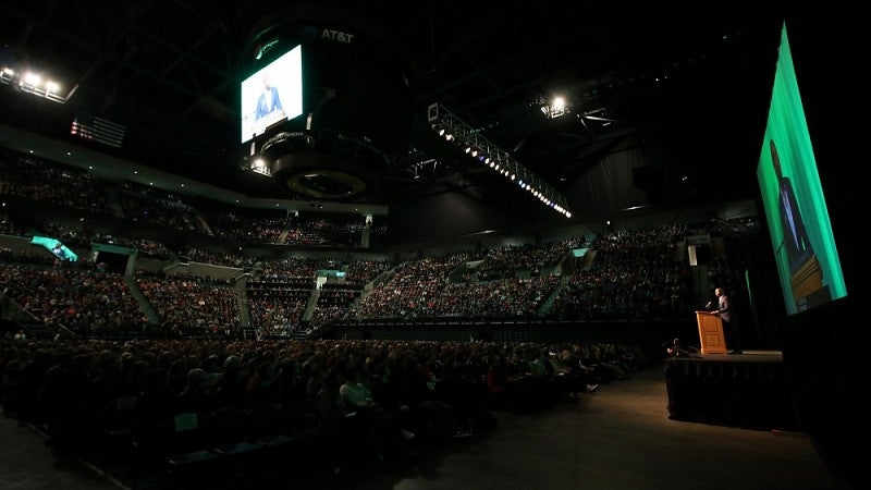 The appearance packed the arena