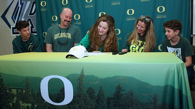 Noa Cohen and family