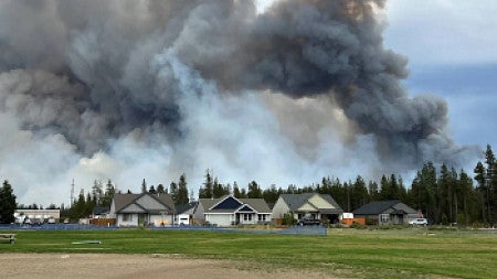 The Darlene 3 Fire burning a mile outside of La Pine.