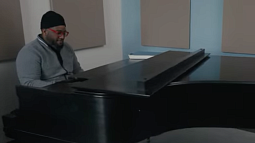 Keith Brown at the piano