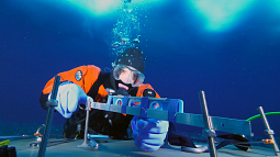 Leveling anchor blocks and attachments for the McMurdo Oceanographic Observatory's camera