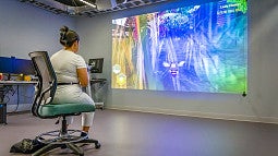 Student in Immersive Media Lab