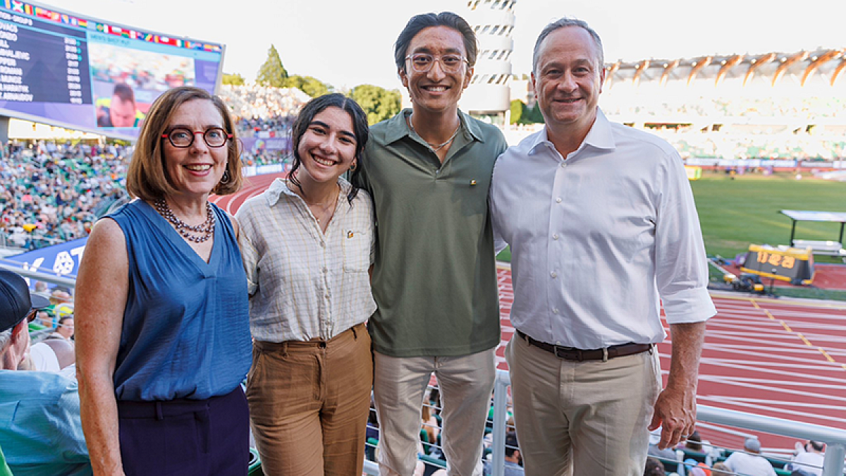 Former Oregon governor Kate Brown, Luda Isakharov, Kavi Shrestha (former ASUO Vice President) and The Second Gentleman Douglas Emhoff