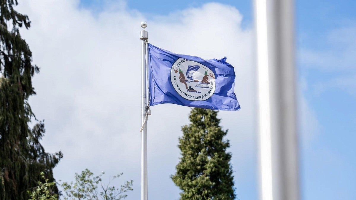 Confederated Tribes of Coos, Lower Umpqua and Siuslaw Indians flag