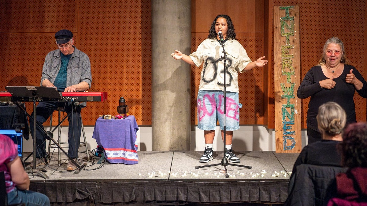 Intertwined participants