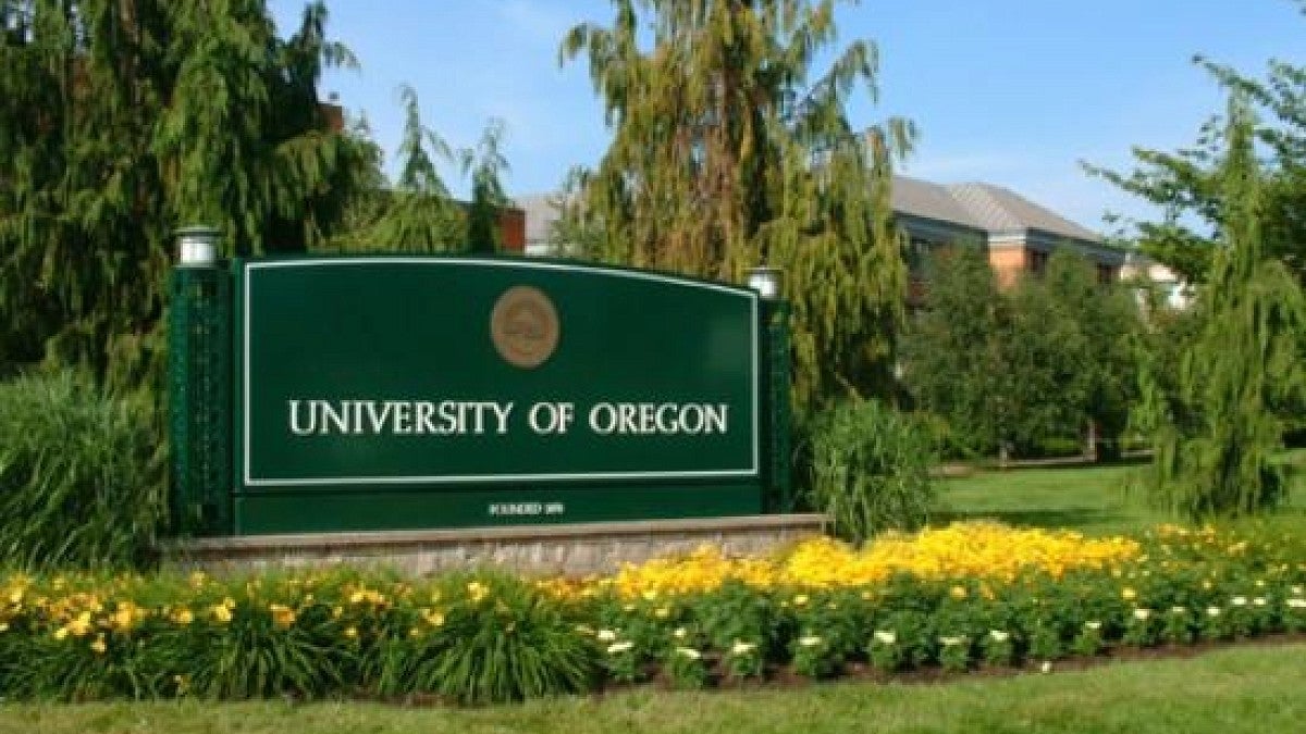 UO entrance sign