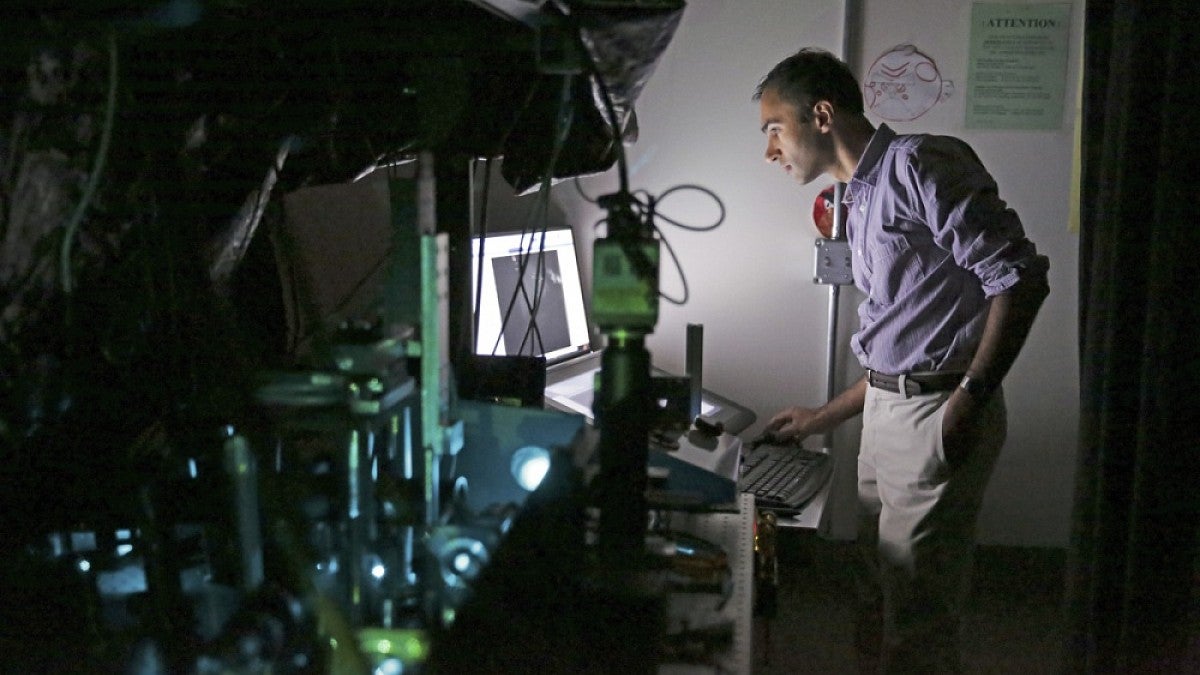 Raghu Parthasarathy in his lab