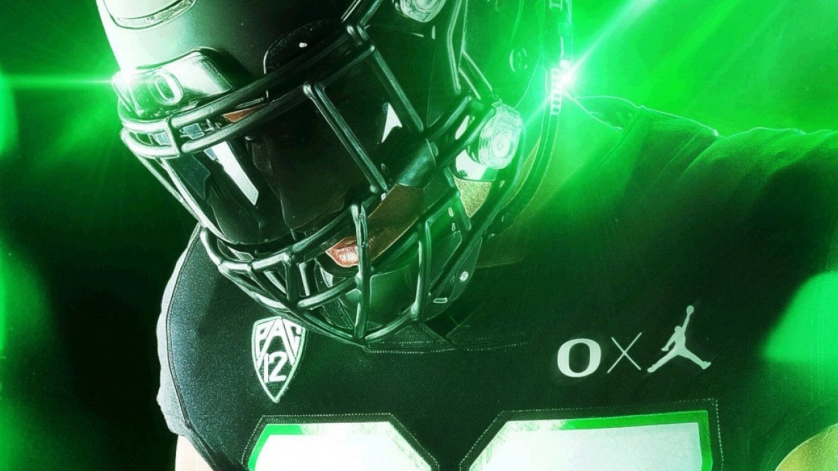 Duck football player