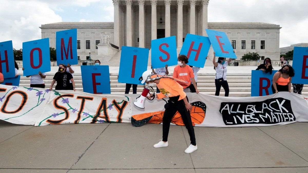 DACA supporters rally 