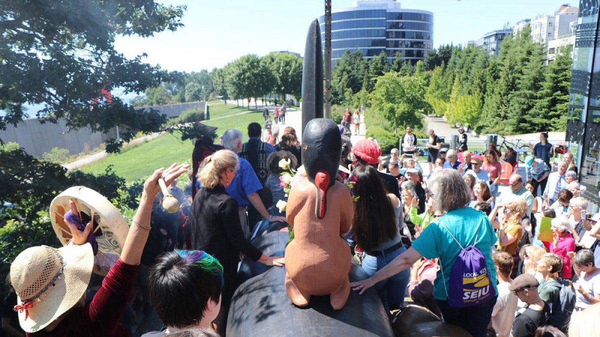 The Tokitae Totem Pole in Seattle