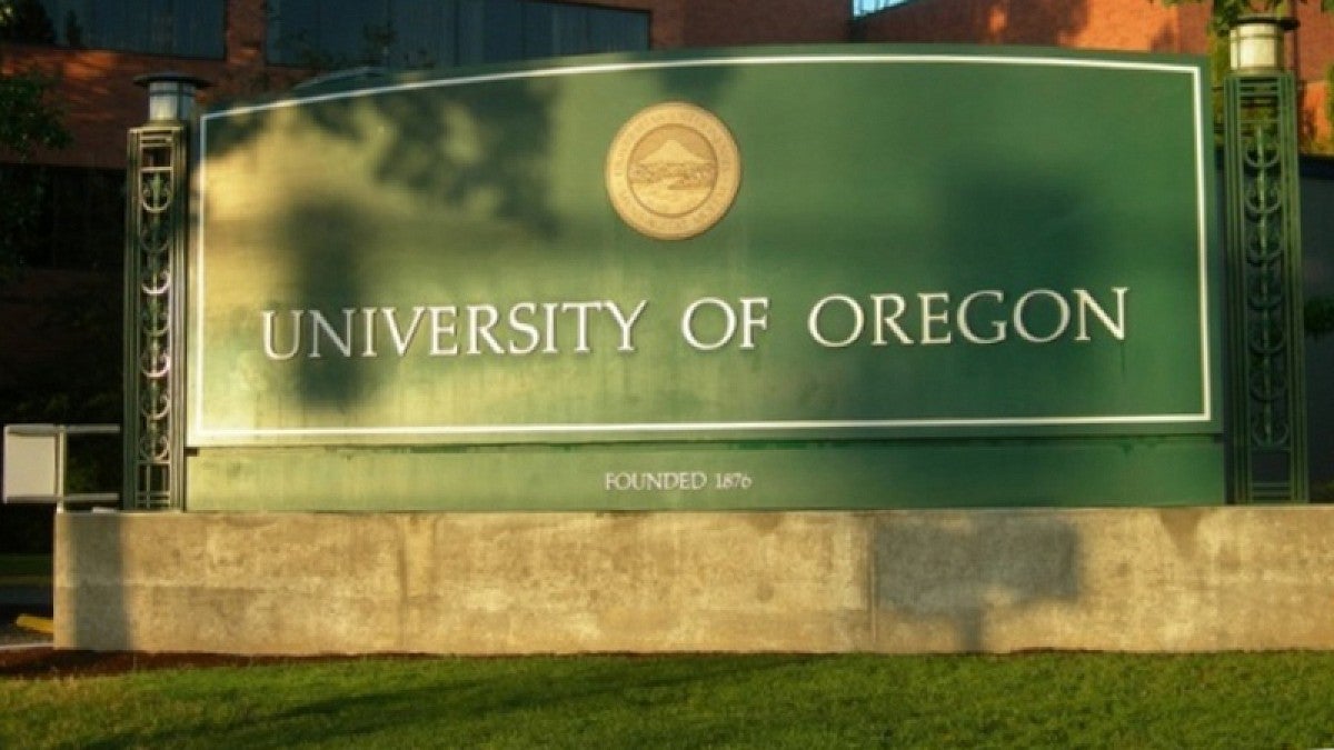 UO entrance sign