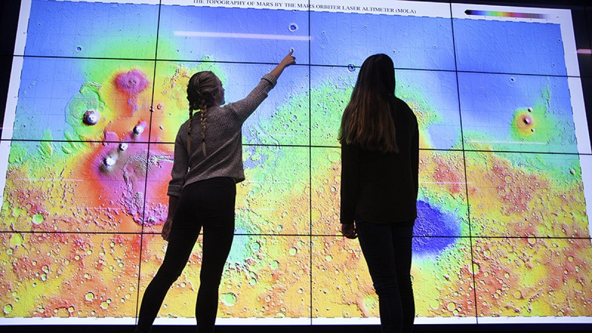 The Price Science Library's Visulaization Lab