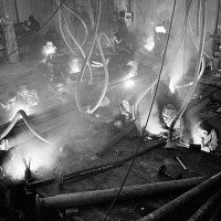 Portland Shipyards by Ray Atkeson